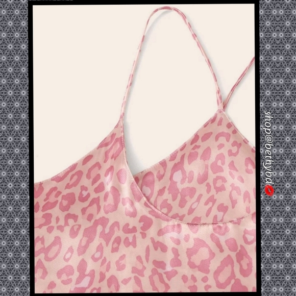 🆑️Clearance! Baby Pink Leopard Satin PJ Set Size Spaghetti Straps at top L/XL - Picture 3 of 3